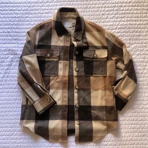 Tan and brown plaid flannel shirt jacket / shaket